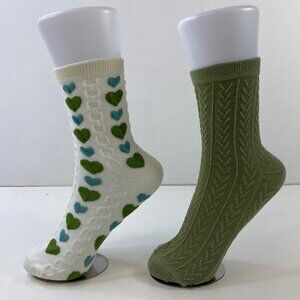 Womens Crew Socks Set 2 Textured Heart Cable Knit Pattern Green White